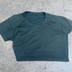 Lululemon top